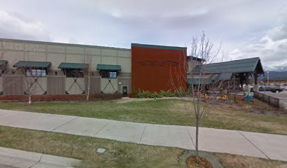 thumbnailpanoidwpybtG5nXfQDRXFGWGQ1zgcb_clientsearch.gws-prod.gpsw408h240yaw327.56088pitch0thumbfov100.jpeg